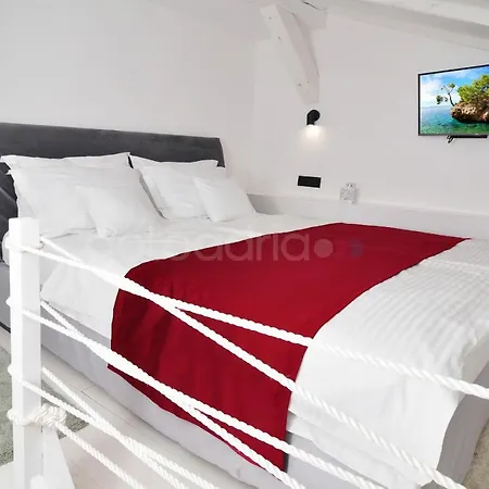 Beachfront Deluxe Makarska