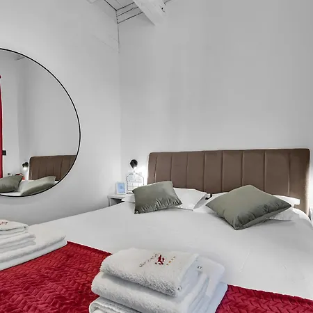 Beachfront Deluxe ماكارسكا