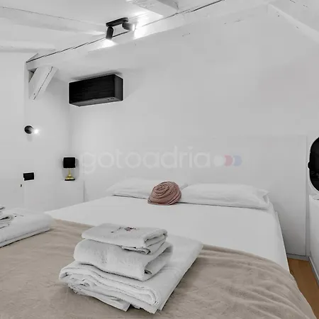 Beachfront Deluxe