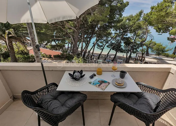 Beachfront Deluxe 4*