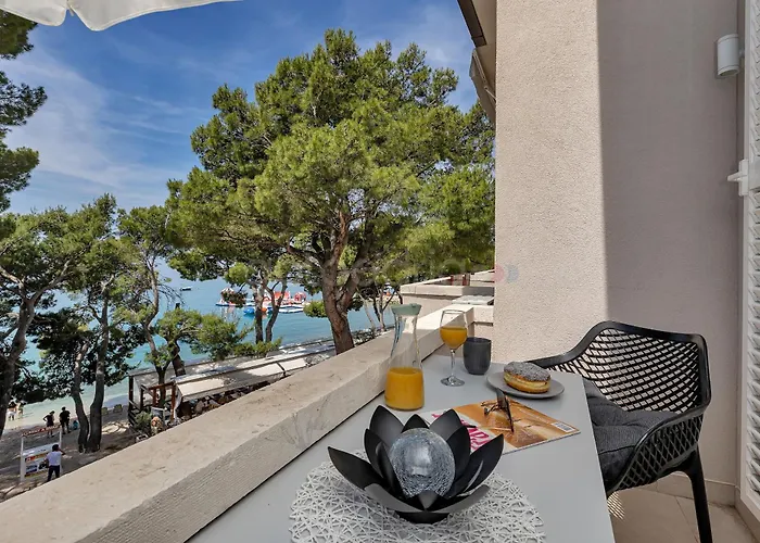 Bed and Breakfast Beachfront Deluxe