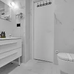 Beachfront Deluxe Bed and breakfast