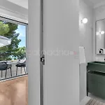 Beachfront Deluxe Bed and breakfast Makarska