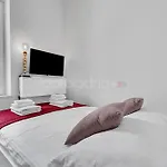 Bed and breakfast Beachfront Deluxe