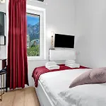 Bed and breakfast Beachfront Deluxe Makarska