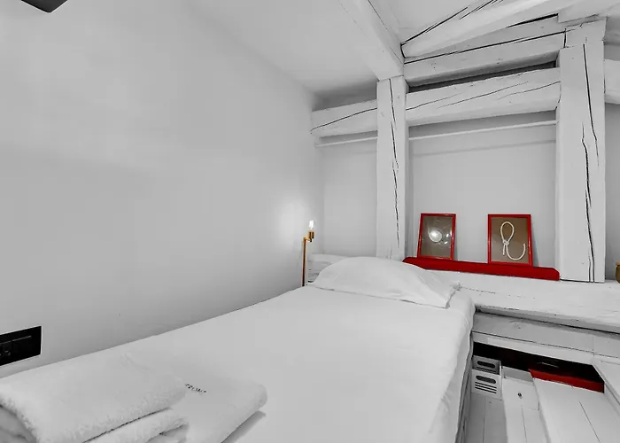 Beachfront Deluxe 4*